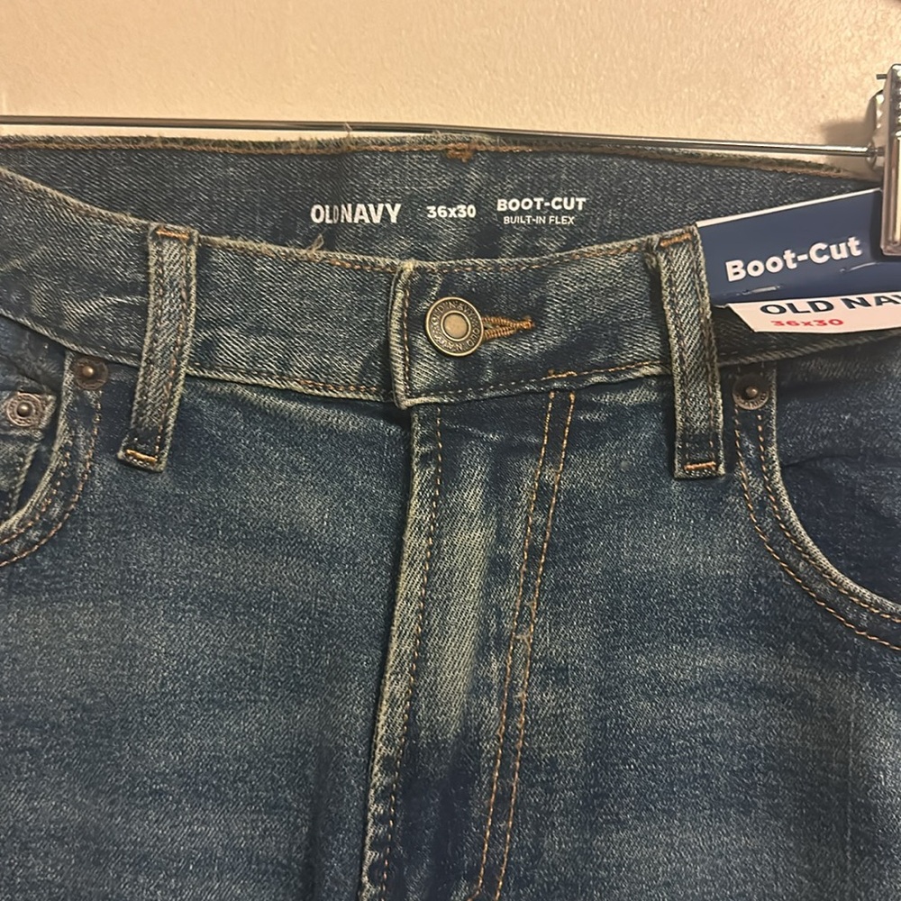 Men’s Old Navy 36x30 Boot Cut blue jeans NWT